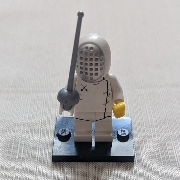 LEGO Minifigure Sports Fencer Sword - Picture 2 of 4